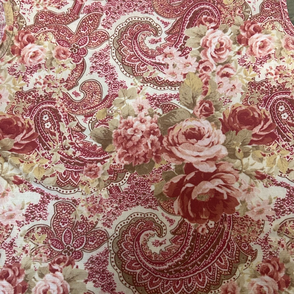 XOXO Paisley Pink Short Sleeve Top - Picture 4 of 6